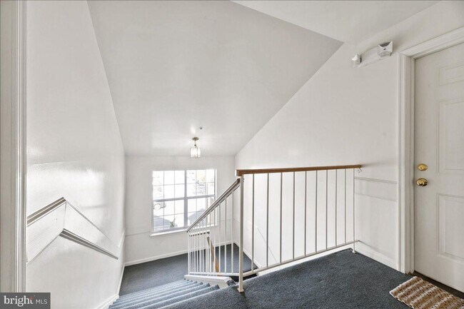 Building Photo - Condo In Manassas 2BR/2BA