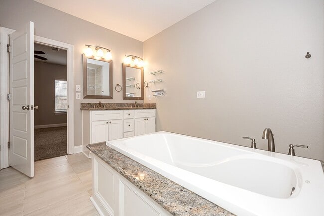 Building Photo - Rental in Landon Green Subdivision