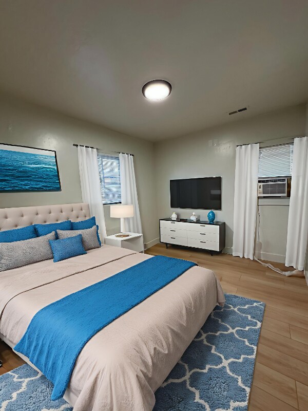 Building Photo - 2515 S Parkcrest Dr