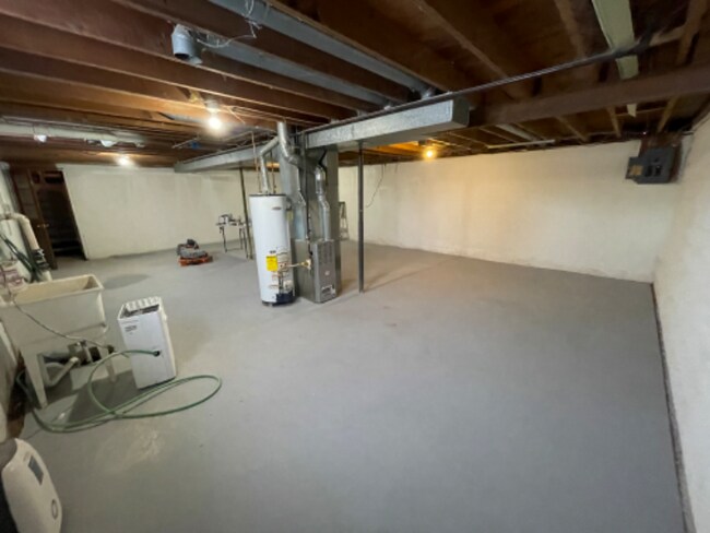 Building Photo - 30 June Dr