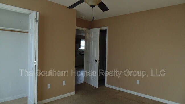 Building Photo - 1921 Co Rd 561