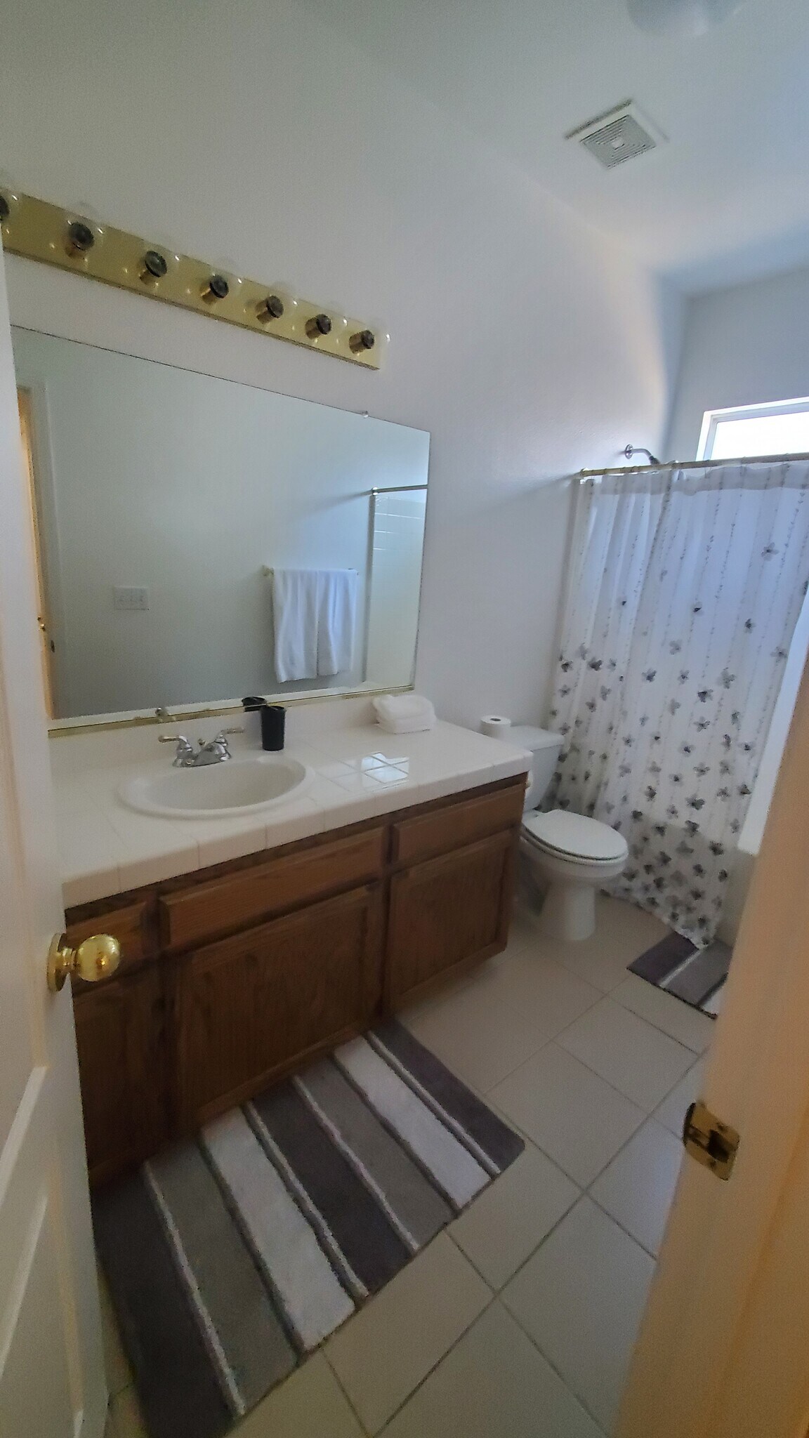Second bathroom - 7275 N Recreation Ave