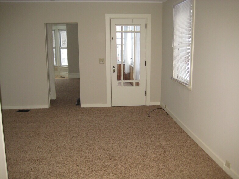 Living Room - 1115 Emmet St