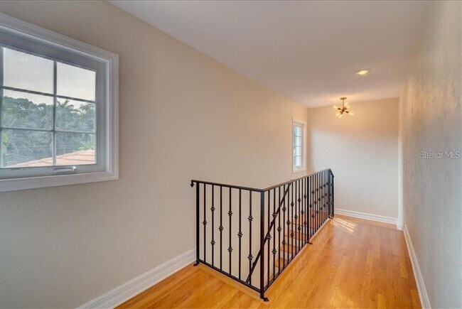 Building Photo - 809 Brightwaters Blvd NE