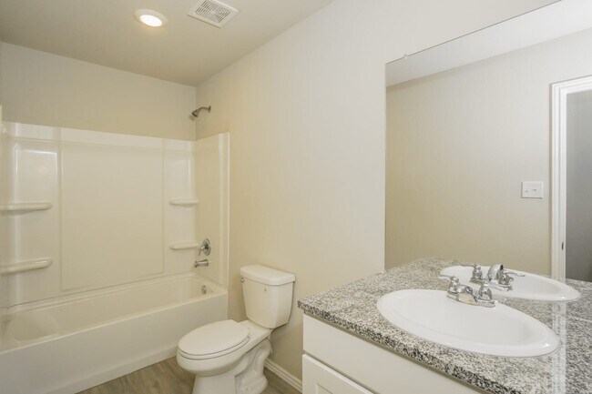 Building Photo - 5410 Verdugos Pl