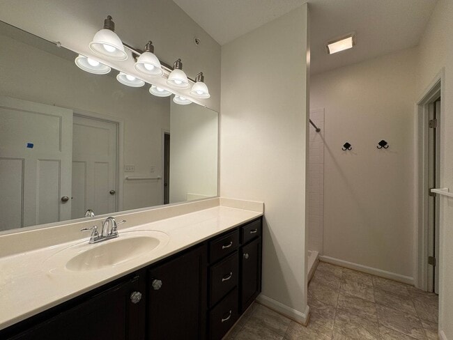 Building Photo - Spectacular Townhouse!  "ASK ABOUT OUR ZER...
