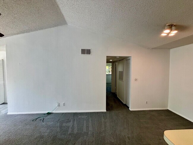 Building Photo - 2796 S University Dr