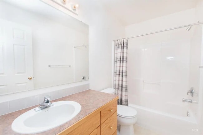 Building Photo - Stony Meadow Drive