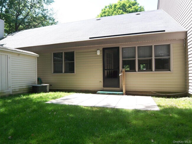 Building Photo - 180 Heritage