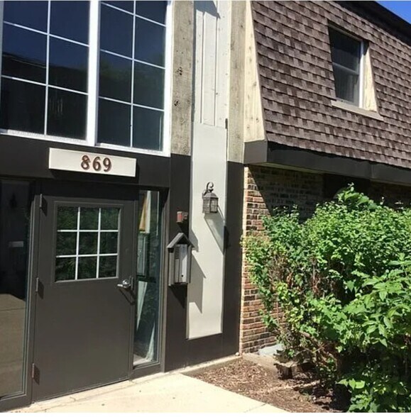 Building Photo - 869 Trace Dr