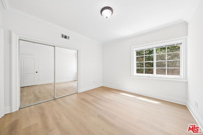 Building Photo - 14654 Gault St