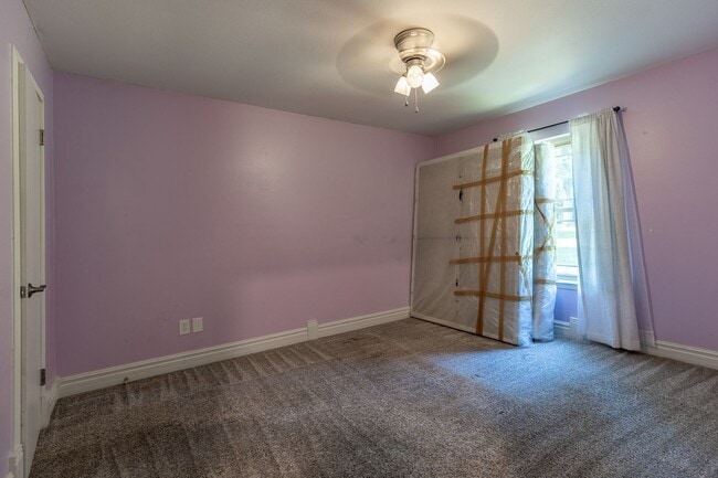 Building Photo - 10736 Pecan Dr