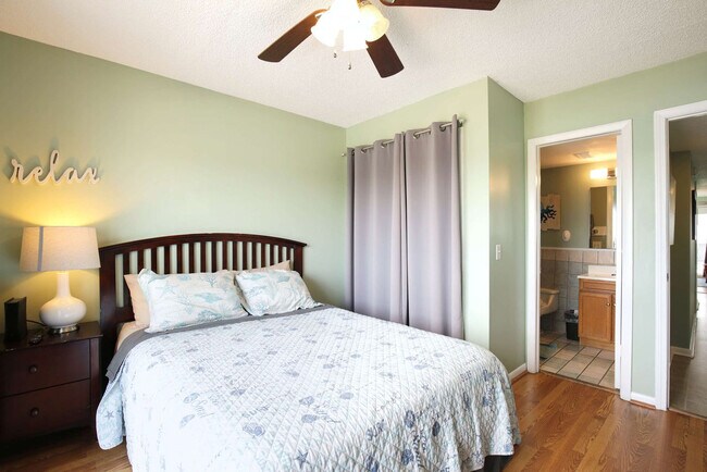 Building Photo - 608 Carolina Beach Ave S