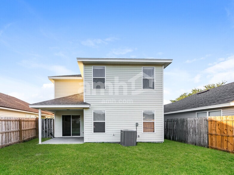 Building Photo - 96036 Starlight Ln