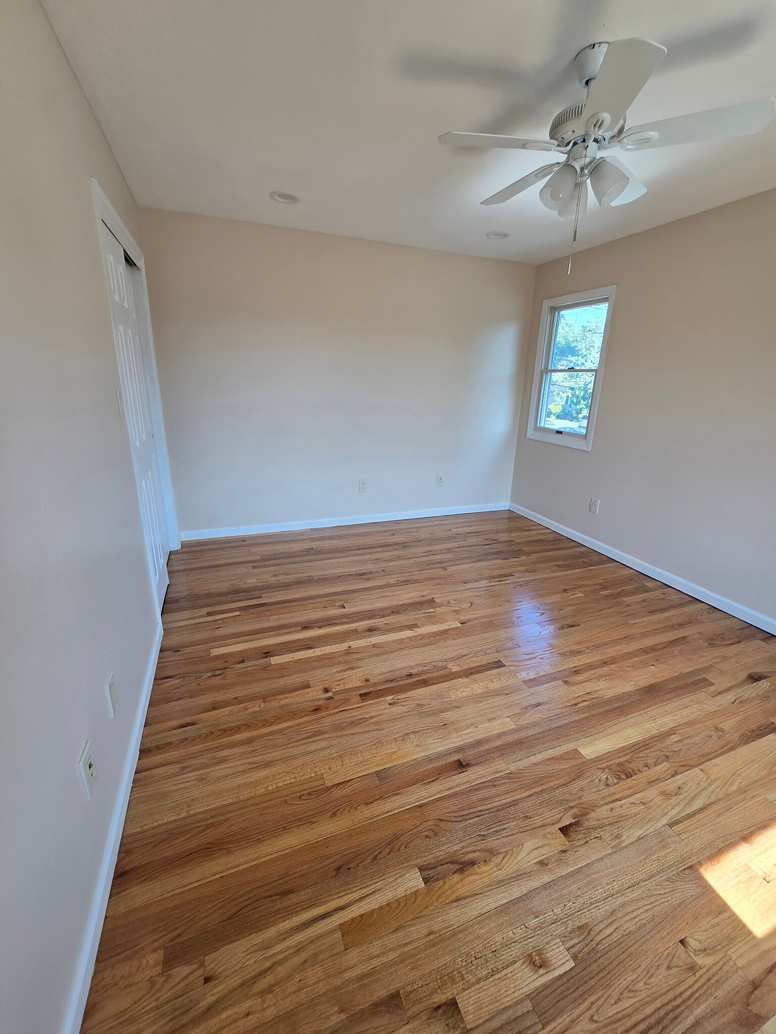 31 - Second Bedroom - 100 5th Ave