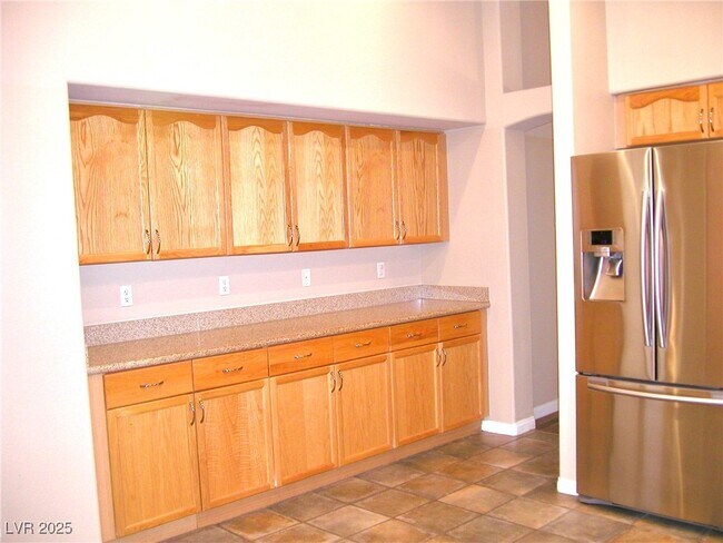 Building Photo - 212 Horizon Peak Dr