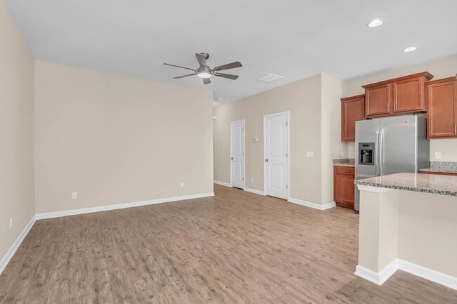 Building Photo - 4964 Hay Bale Ct