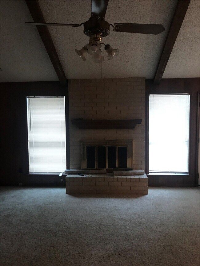 Building Photo - 13131 Ellesmere Dr