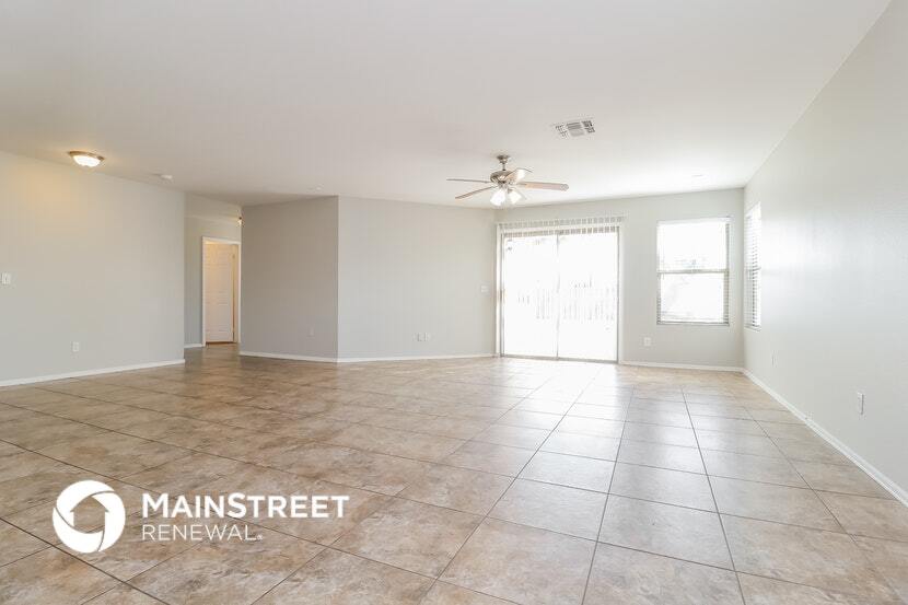 Building Photo - 16450 N Naegel Dr