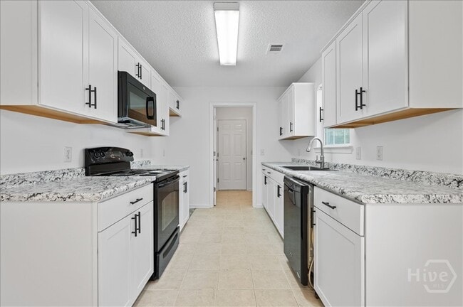 Building Photo - 479 Archer Rd