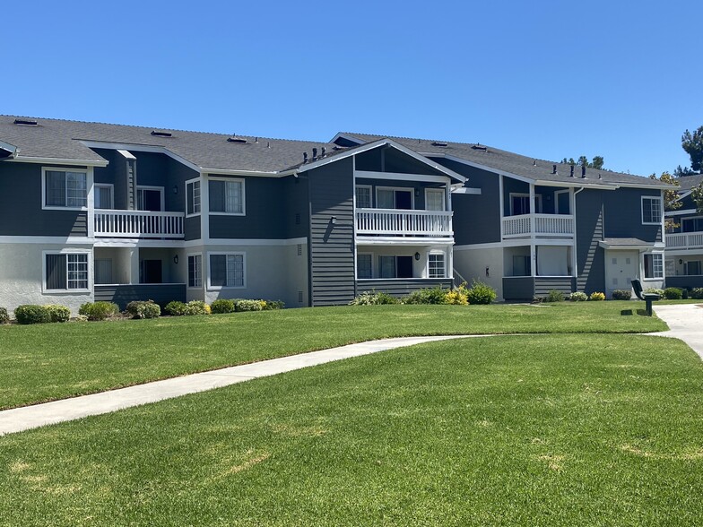 Harbor Village - Harbor Village Apartments