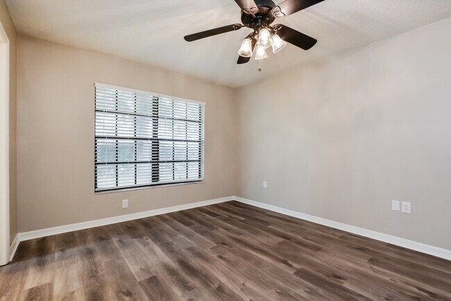 Building Photo - 4810 Marsh Harbor Dr