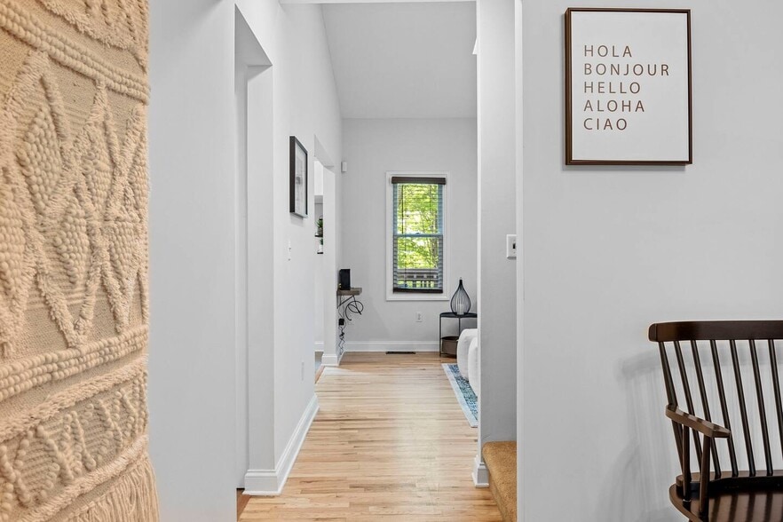 Building Photo - 154 Laurel Haven Rd