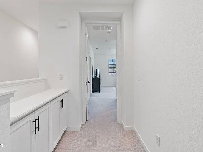 Building Photo - COMING SOON! 3/2.5 in Morgan Hill