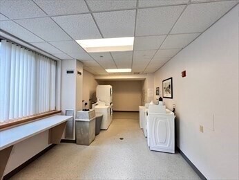 Building Photo - 169 Monsignor O'Brien Hwy
