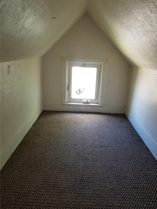 129 Elm Rd NE 129 Elm Rd NE Warren OH 44483 Apartment Finder