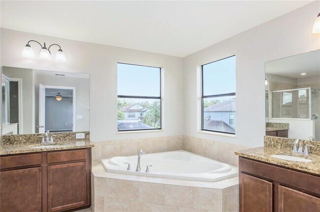 Building Photo - 11061 Little Blue Heron Dr