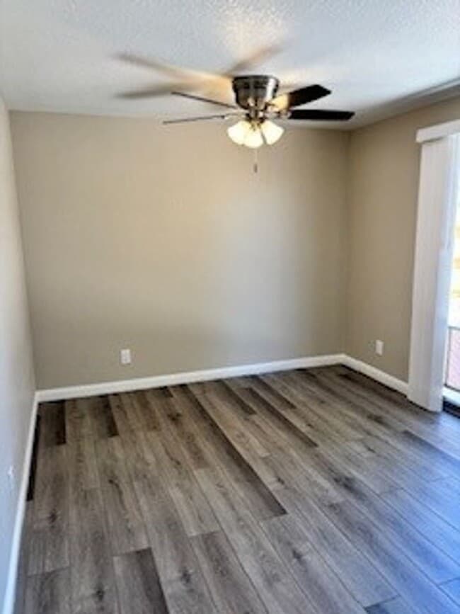Building Photo - COMPLETELY REMODELED - THIS ONE WON'T LAST...