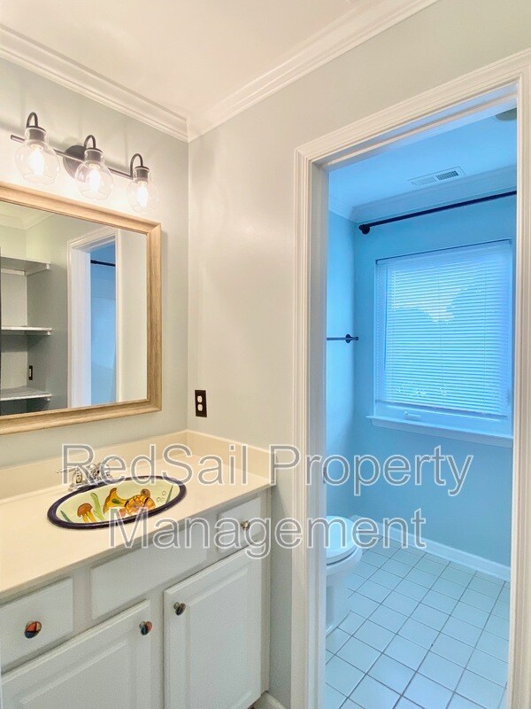 Building Photo - 256 R Hunts Neck Rd