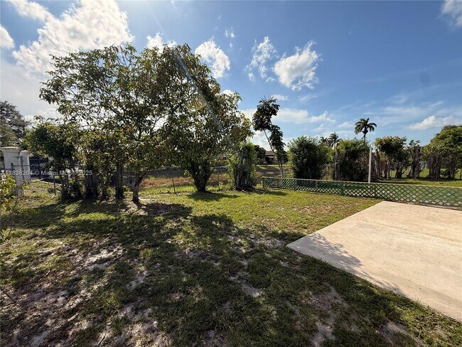 Building Photo - 1101 NW 55th Ave