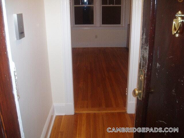 Building Photo - 18 Chauncy St