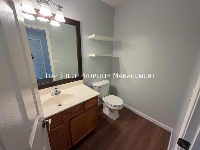 Building Photo - 4542 Meadow Valley Dr