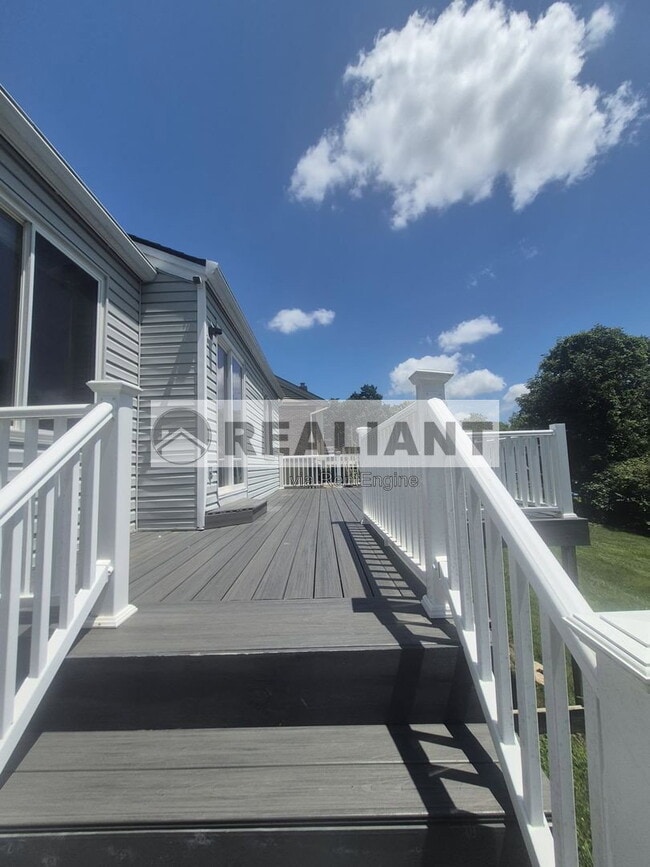 Building Photo - 1725 Promontory Dr
