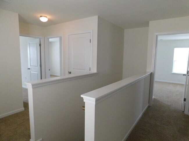 Building Photo - Brand New! 4 bed, 2.5 bath