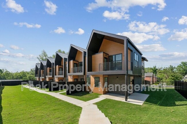 Primary Photo - 1609 Pulaski St