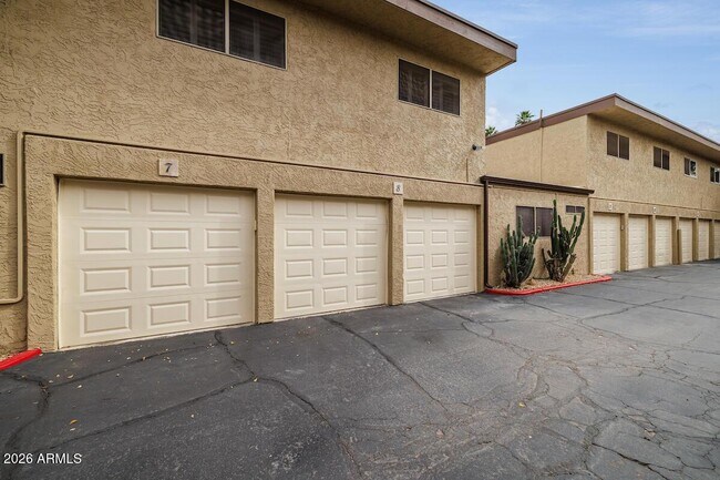 Building Photo - 3807 N 30th St