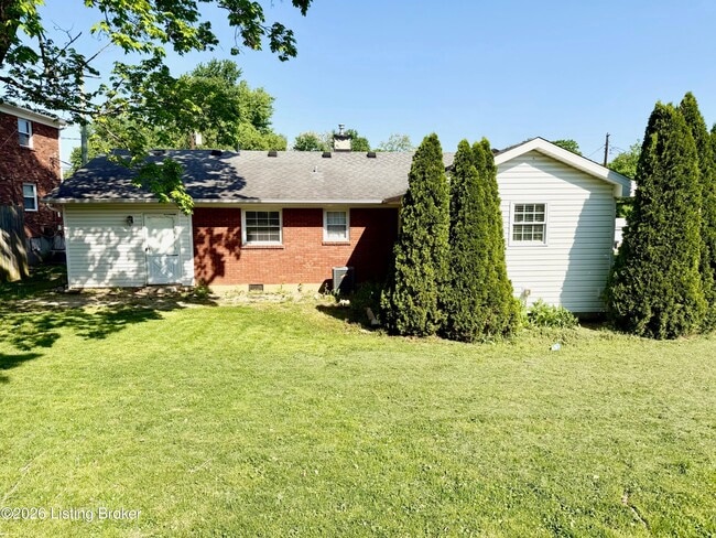 Building Photo - 6216 Hillcrest Ct