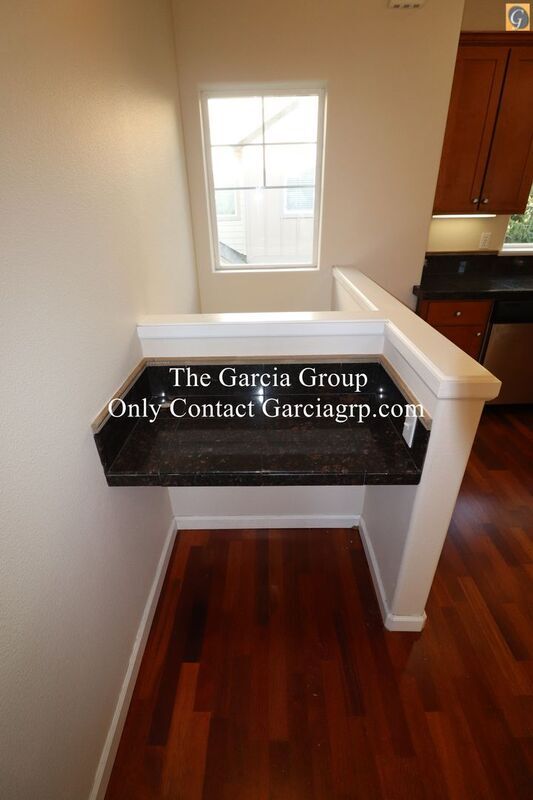 Building Photo - 10377 SW Ridgepath Ln