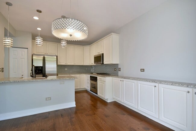 Building Photo - 982 Indigo Ct