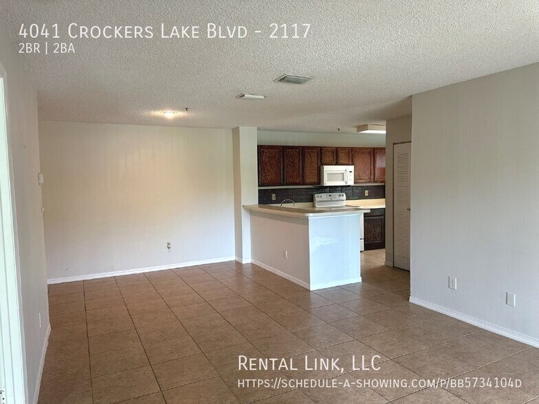 Building Photo - 4041 Crockers Lake Blvd