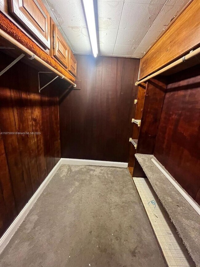 Building Photo - 1330 NE 203rd St