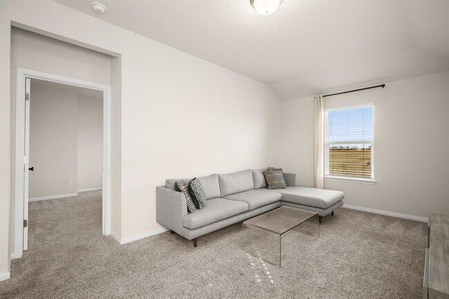 Building Photo - 14424 Heartland Dr