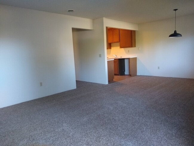 Building Photo - 1960 S Dora St