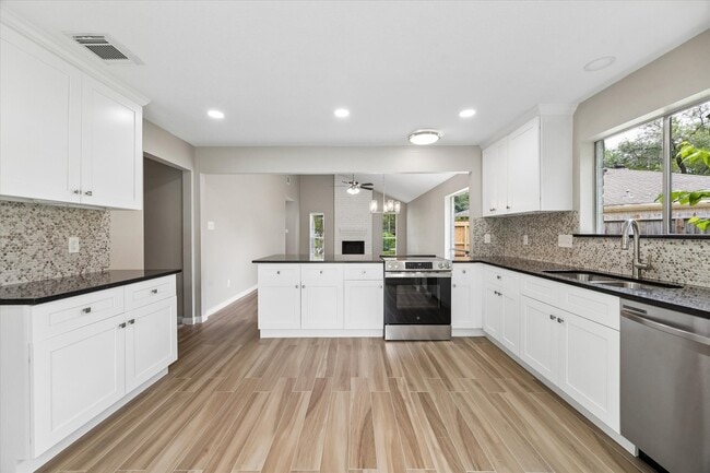 Building Photo - 16807 Forthloch Ct