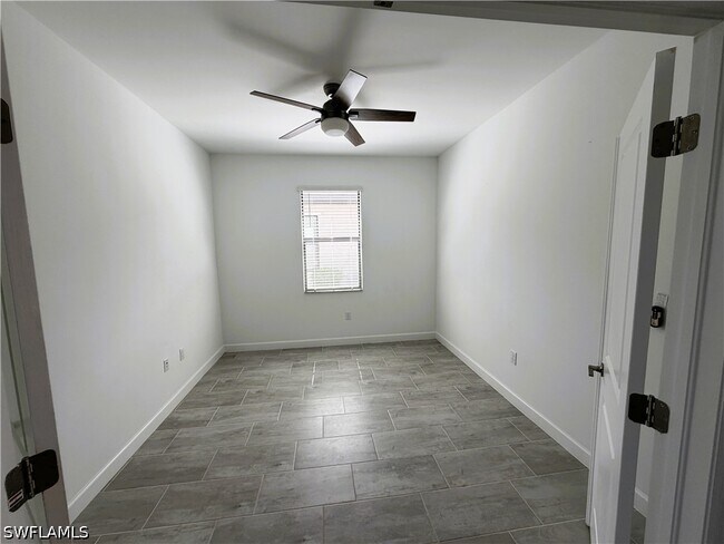 Building Photo - 11465 Canopy Loop