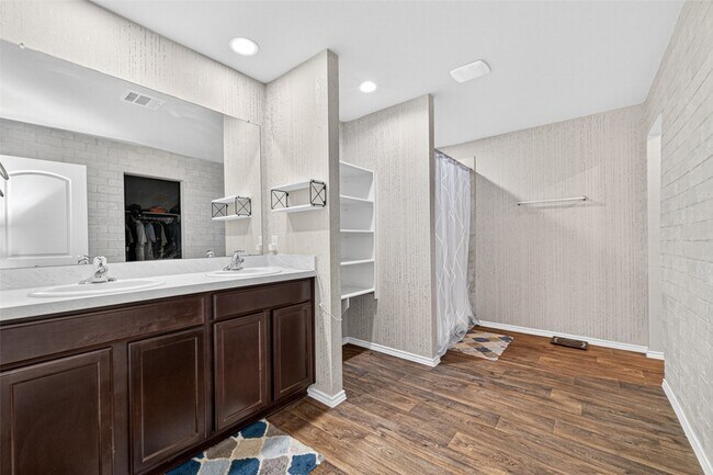 Building Photo - 40347 Blossom Vly Ln